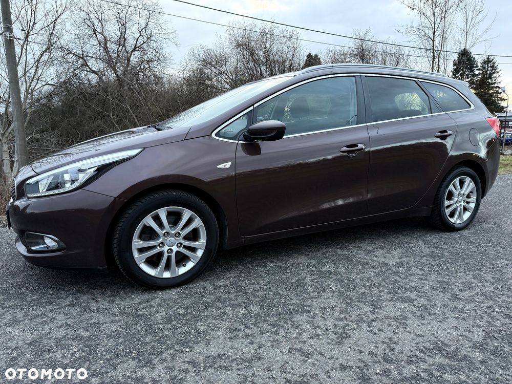 Kia Ceed 1.6 GDI Platinum Edition - 4