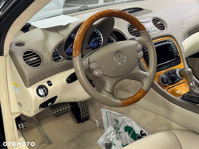 Mercedes-Benz SL - 27