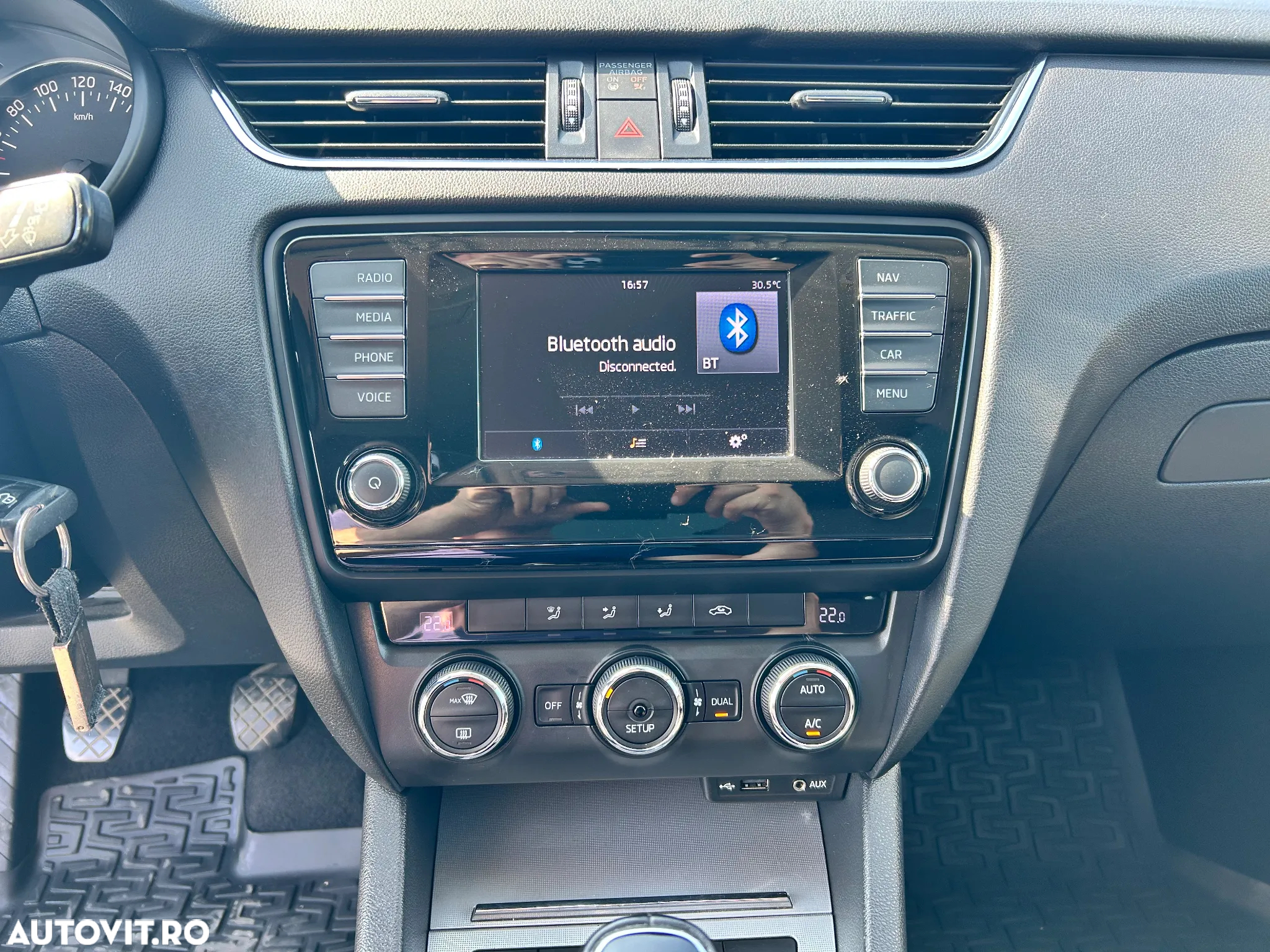 Skoda Octavia 1.6 TDI AMBITION - 13