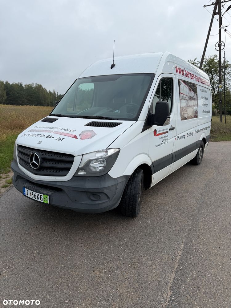 Mercedes-Benz Sprinter - 4