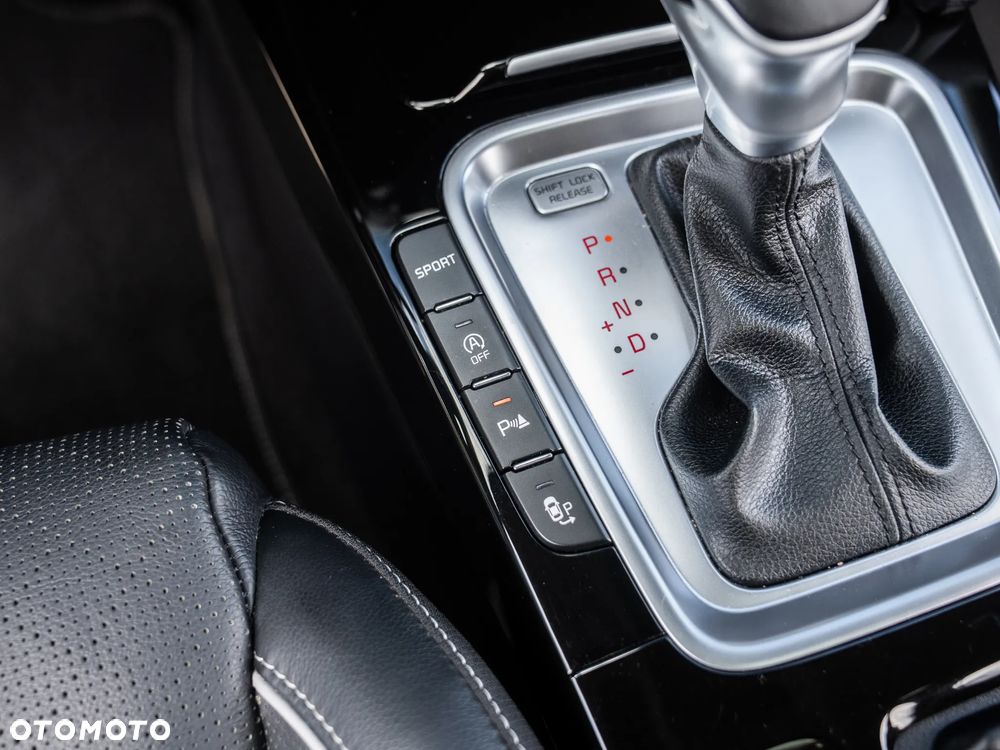 Kia XCeed 1.4 T-GDI OPF DCT7 PLATINUM EDITION - 39