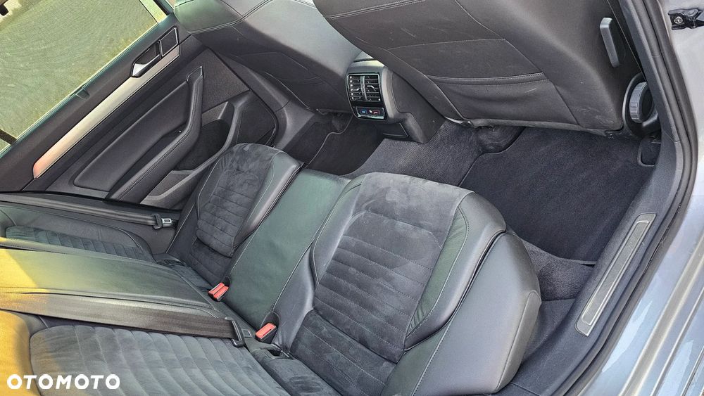 Volkswagen Passat Variant - 17