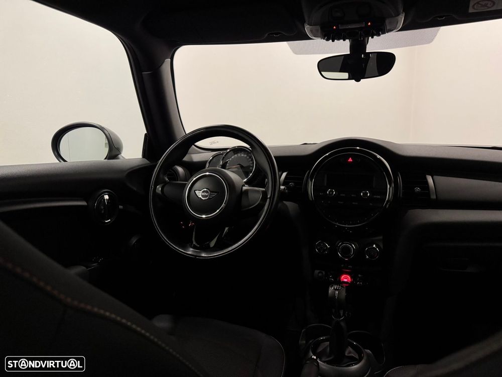 MINI 3 Portas One - 23