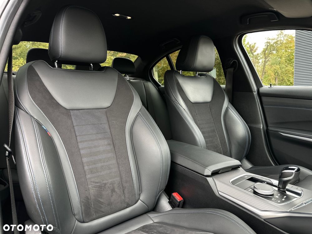 BMW Seria 3 320d M Sport sport - 35