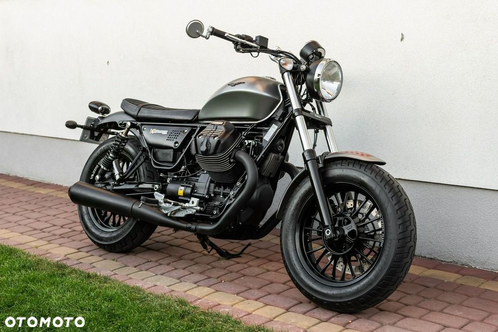 Moto Guzzi V9 - 1