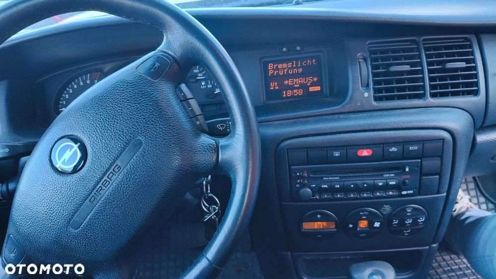 Opel Vectra - 10