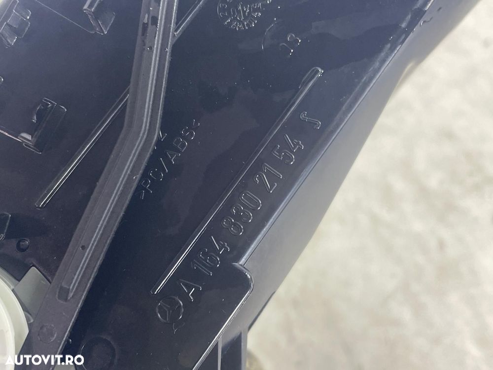 Grila aer bord a1648302154 Mercedes-Benz ML W164 [2005 - 2008] 3.0 cd - 2