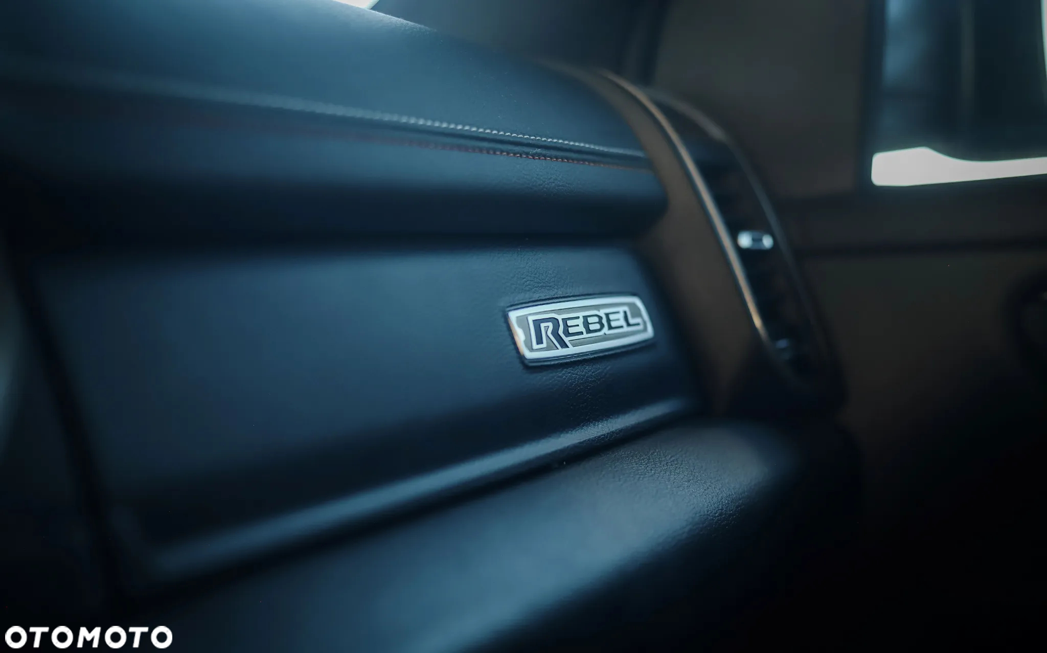 RAM 1500 5.7 Crew Cab Rebel - 13