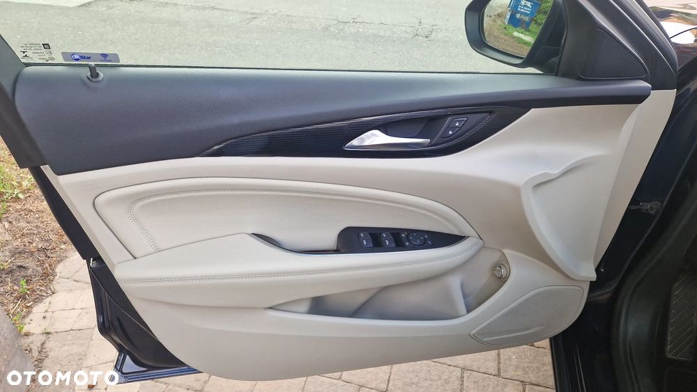 Opel Insignia 1.5 T Elite S&S - 7