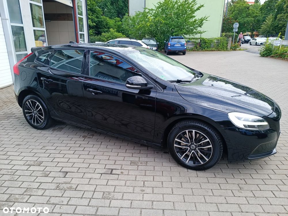 Volvo V40 T3 Geartronic Momentum - 9