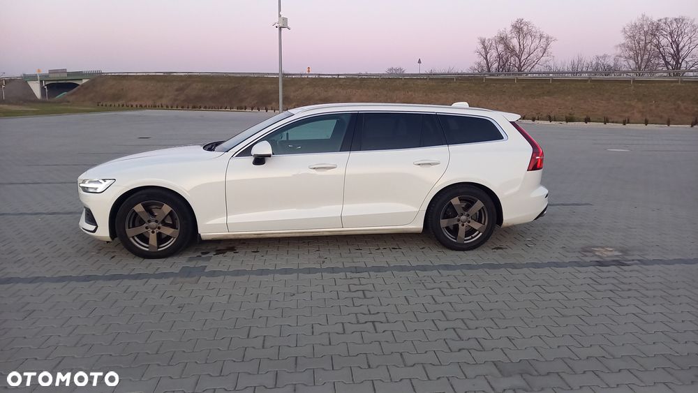 Volvo V60 D3 AWD Momentum - 8