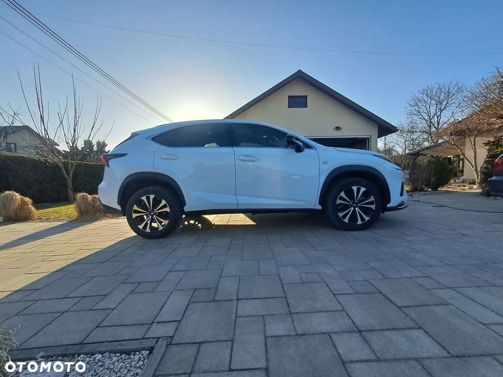 Lexus NX 300 AWD F SPORT - 2
