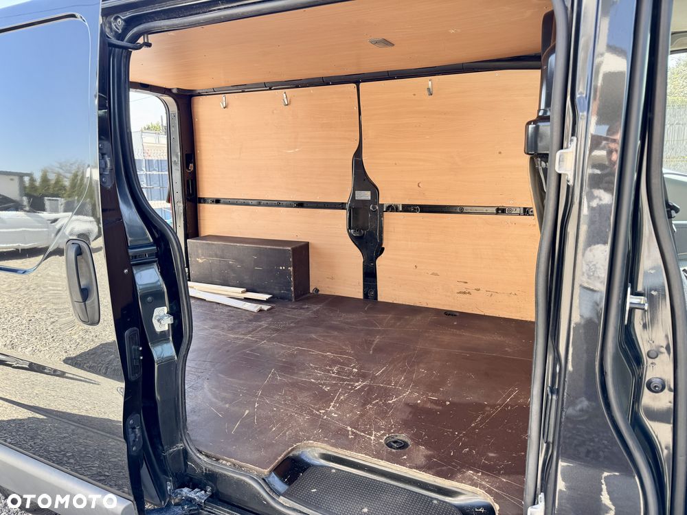 Nissan PRIMASTAR - 11