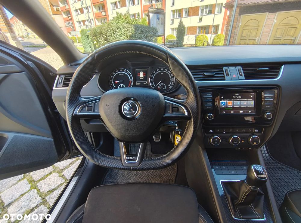 Skoda Octavia Combi 2.0 TDI RS - 7