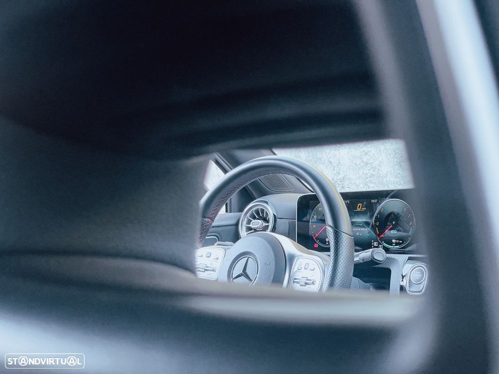 Mercedes-Benz A 250 e 8G-DCT Edition AMG Line - 9