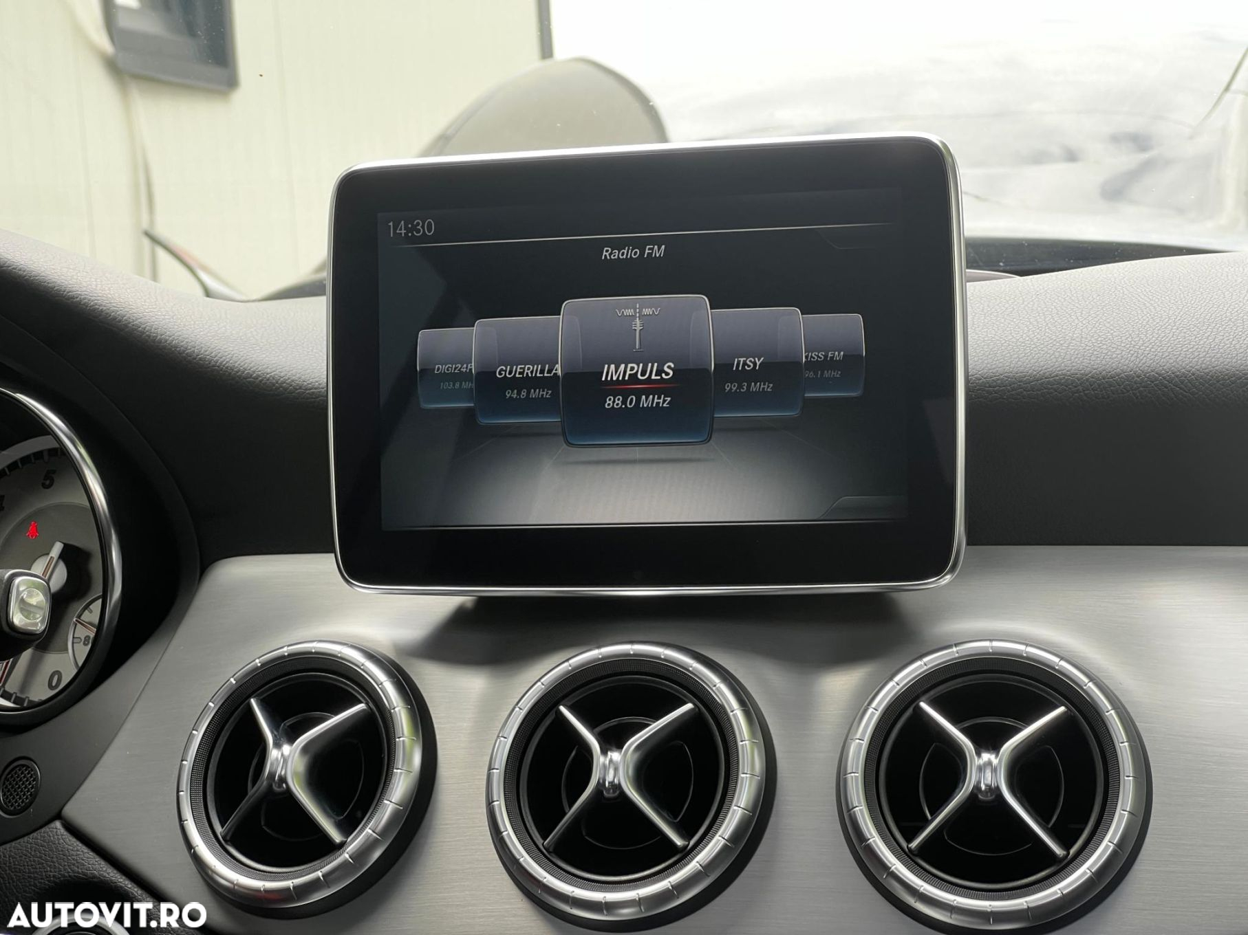 Mercedes-Benz CLA - 11