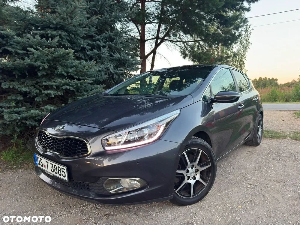 Kia Ceed 1.6 GDI DCT Platinum Edition - 23