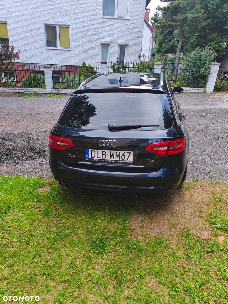 Audi A4 Avant 2.0 TDI - 5