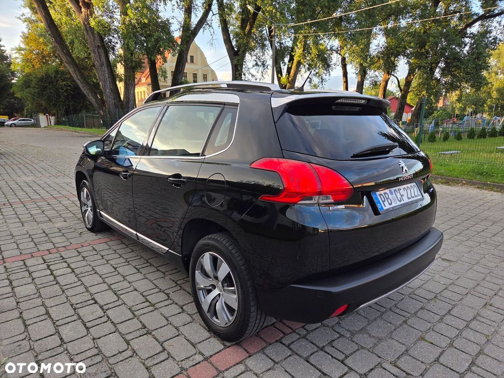 Peugeot 2008 PureTech 110 Stop&Start GT-Line Edition - 4