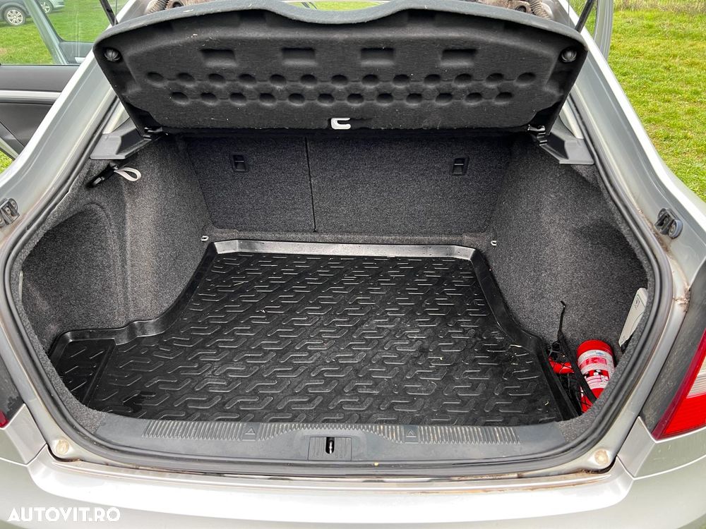 Skoda Octavia 1.6 MPI - 29