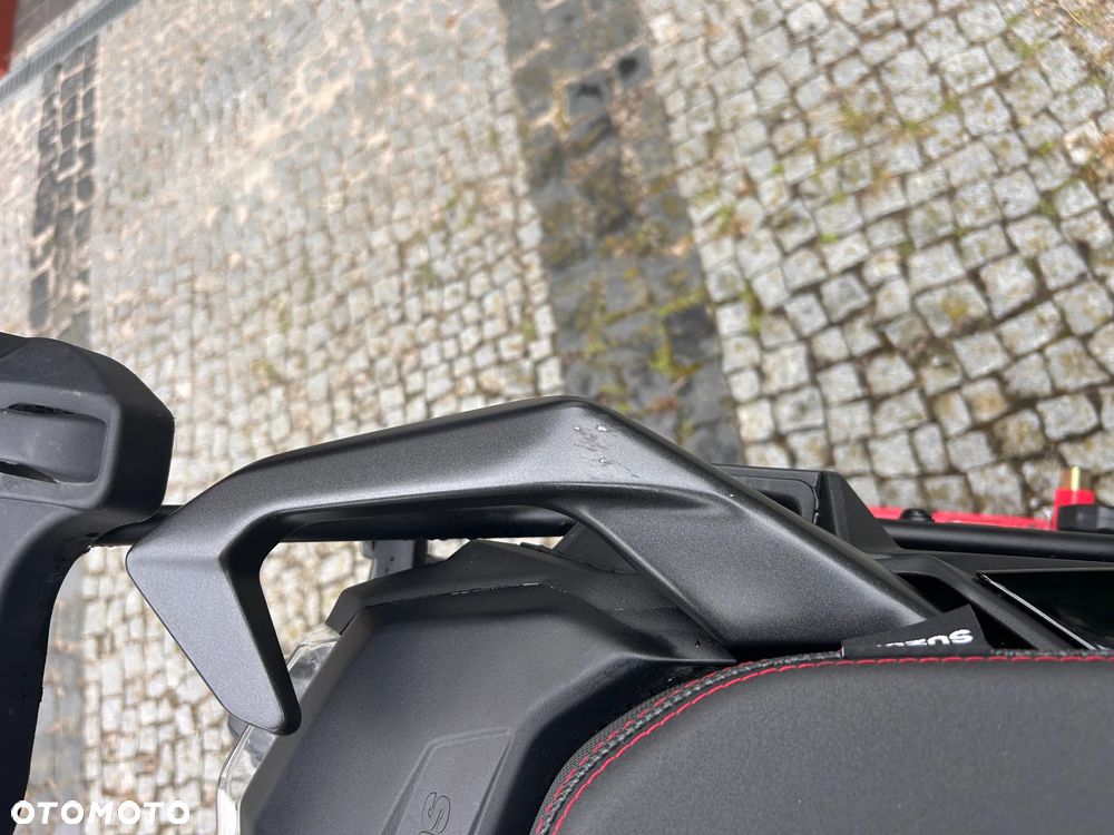 Suzuki GSX 1000 - 7