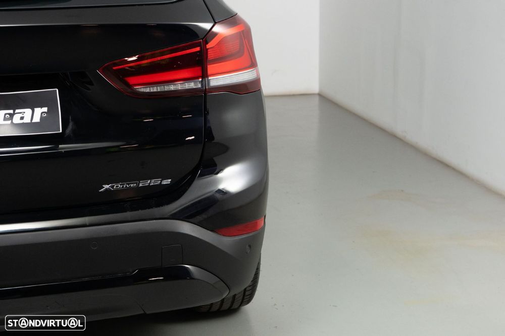BMW X1 25 e xDrive Corporate Edition - 17