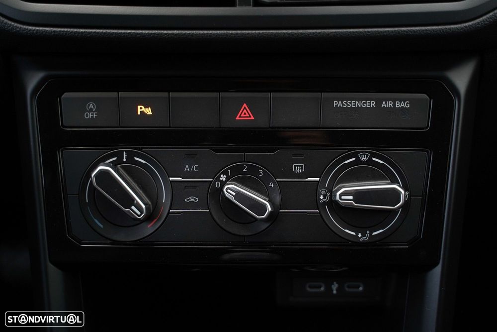 VW T-Cross 1.0 TSI BlackStyle - 24