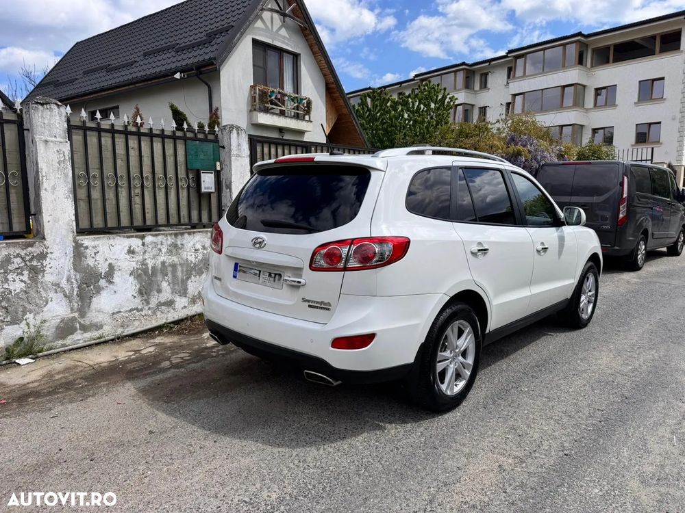 Hyundai Santa Fe 2.2 CRDi 4WD CPF Automatik Premium - 4