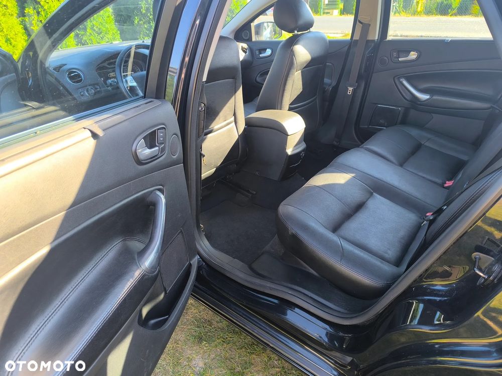 Ford Mondeo - 15