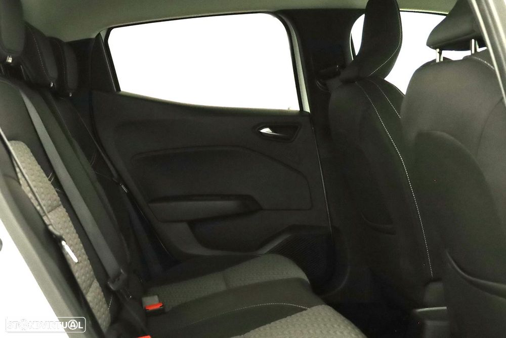 Renault Clio 1.0 TCe Evolution - 23