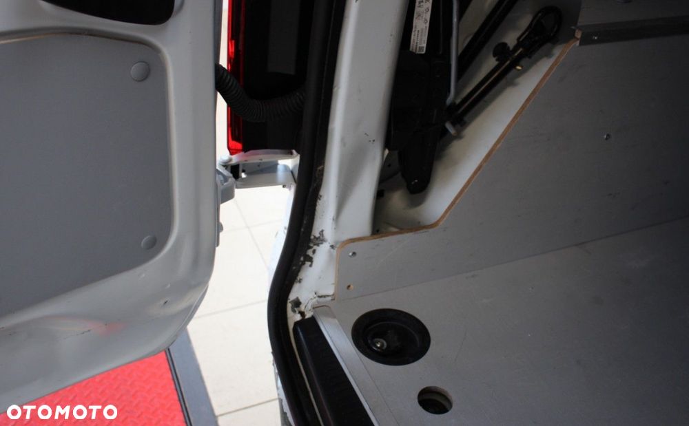 Renault Express - 12