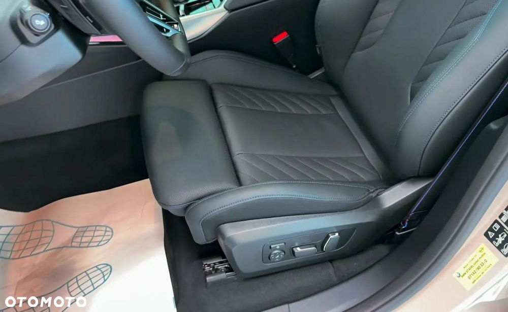 BMW X3 xDrive20 mHEV - 10