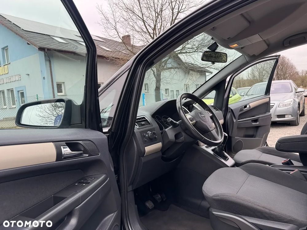 Opel Zafira - 19