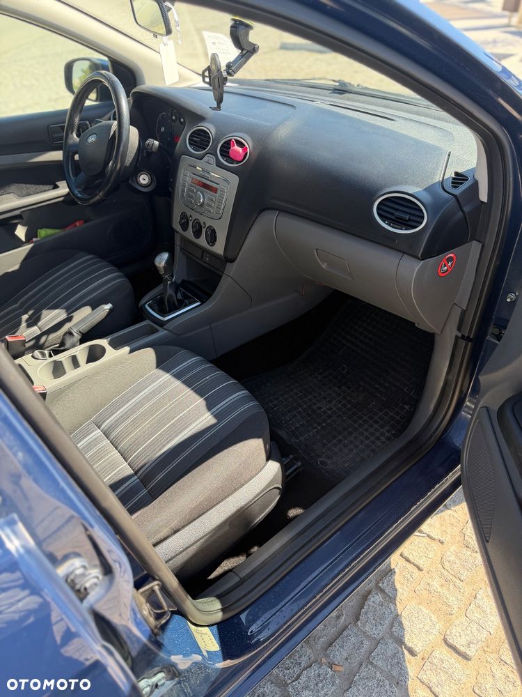 Ford Focus 1.8 TDCi Ambiente - 7