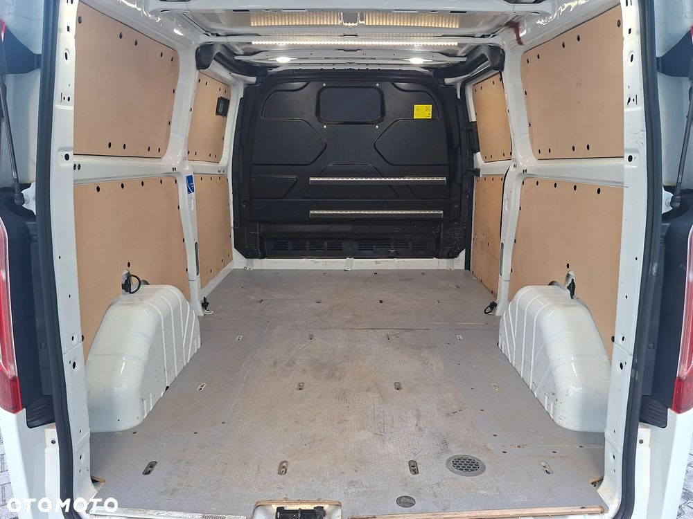 Ford Transit Custom - 10