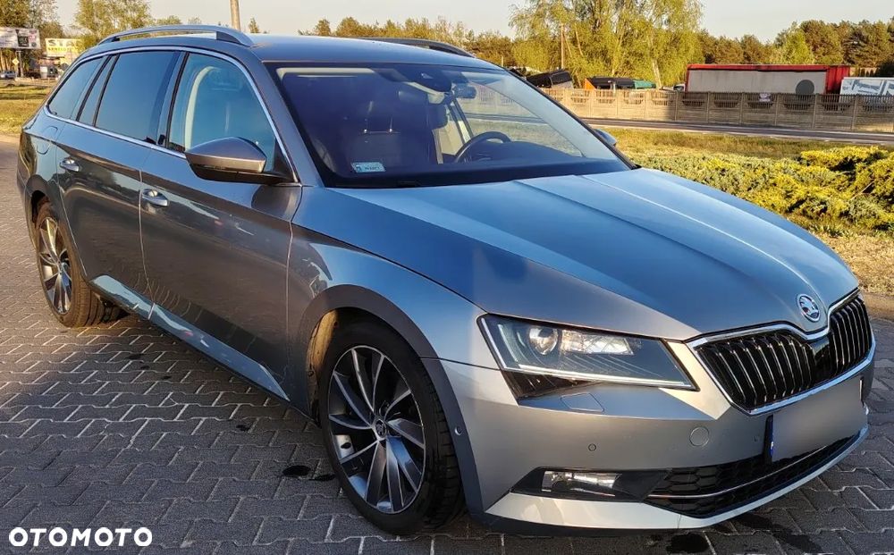 Skoda Superb 2.0 TDI 4x4 L&K DSG - 1