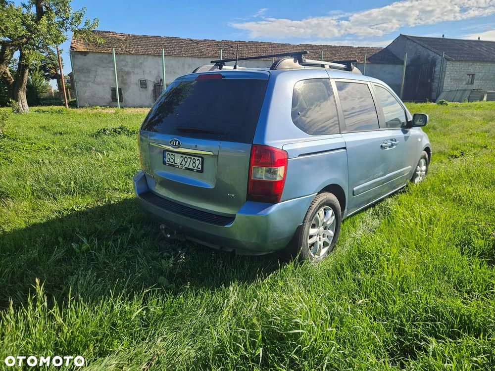 Kia Carnival - 3