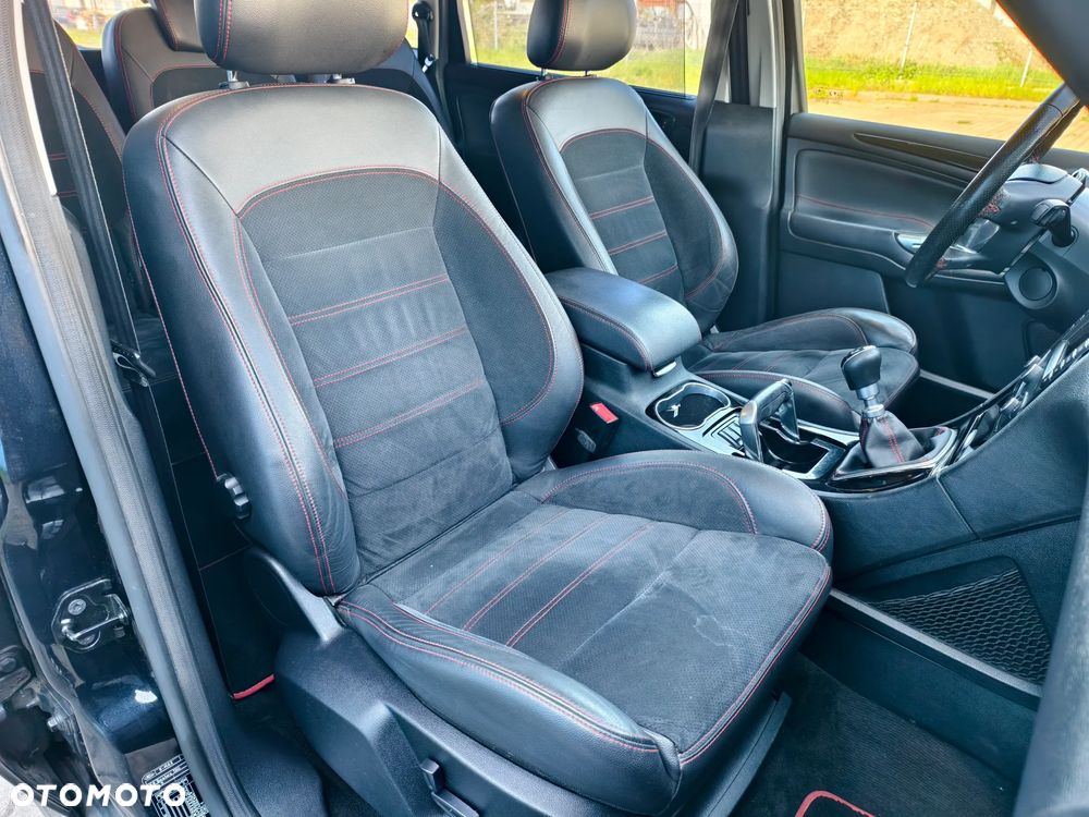 Ford S-Max 2.0 TDCi DPF Titanium X - 16