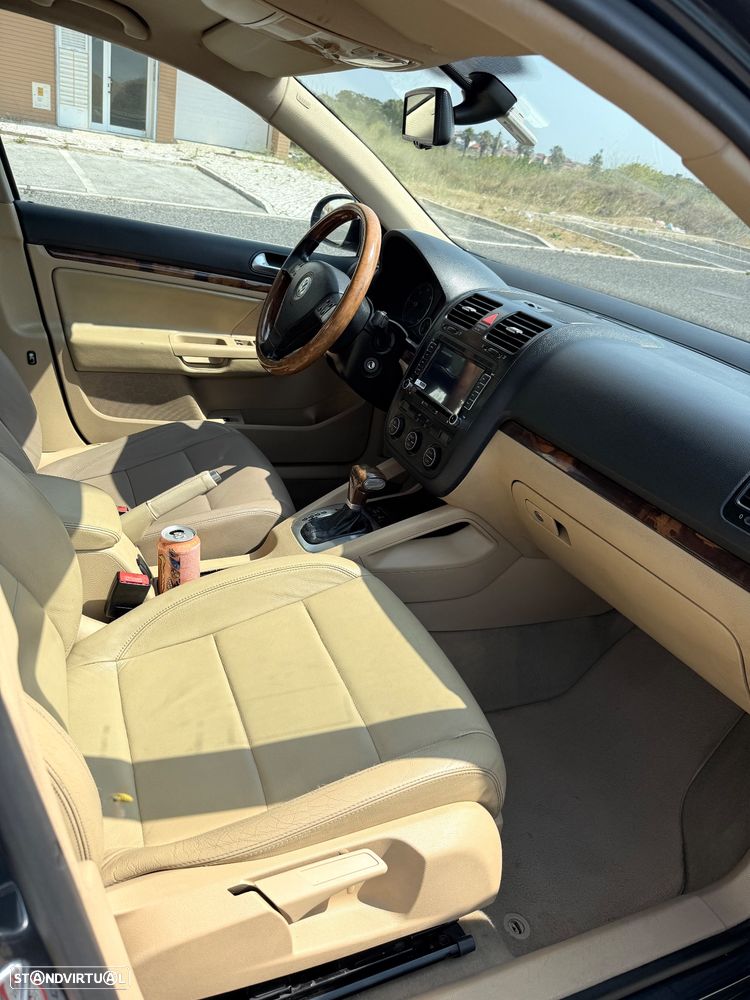 VW Jetta - 7