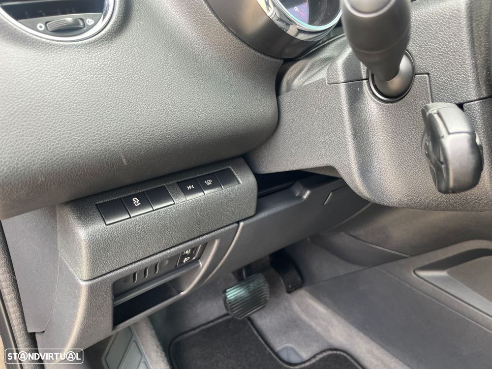 Peugeot 3008 1.6 BlueHDi Allure EAT6 - 23