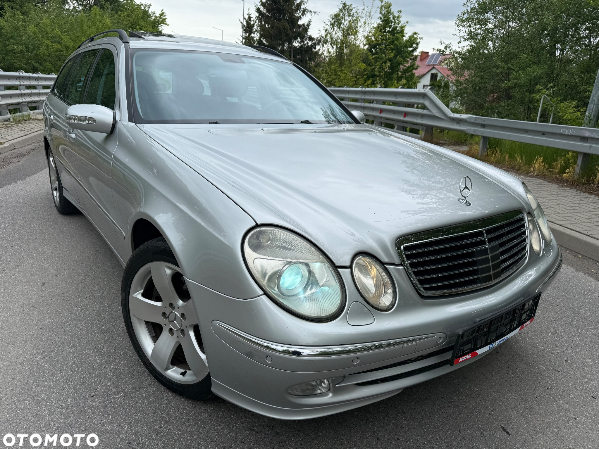 Mercedes-Benz Klasa E 500 T 4Matic Automatik Avantgarde - 19