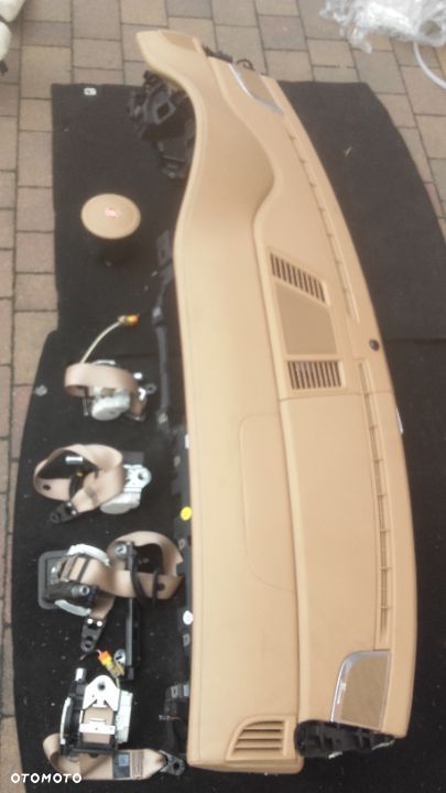 PANAMERA 970 DESKA KOKPIT PODUSZKI PASY - 2