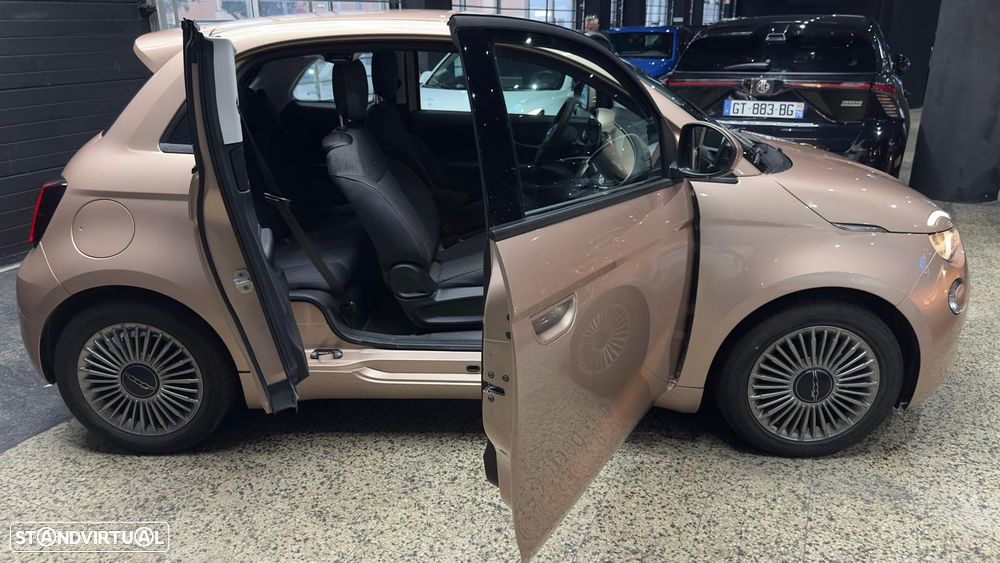 Fiat 500e 3 + 1 23,8kWh Icon - 57