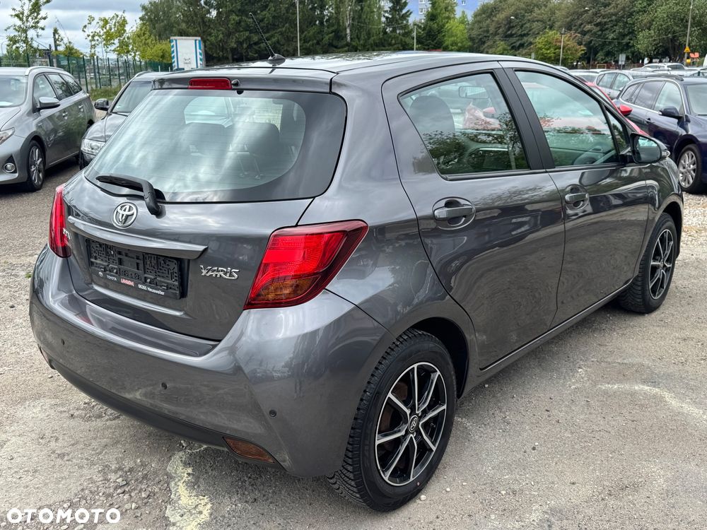 Toyota Yaris 1.33 VVT-i Style - 3