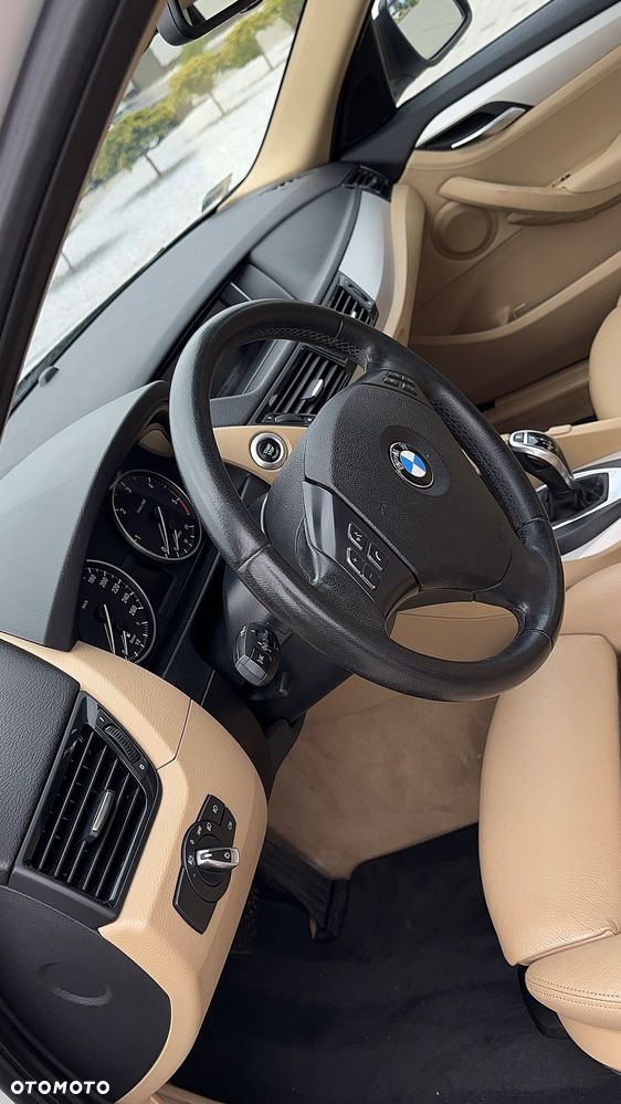 BMW X1 xDrive20d - 11