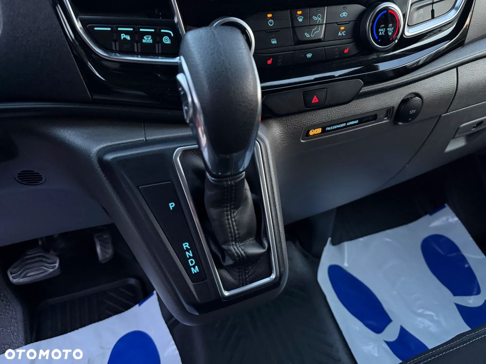 Ford TRANSIT CUSTOM - 22