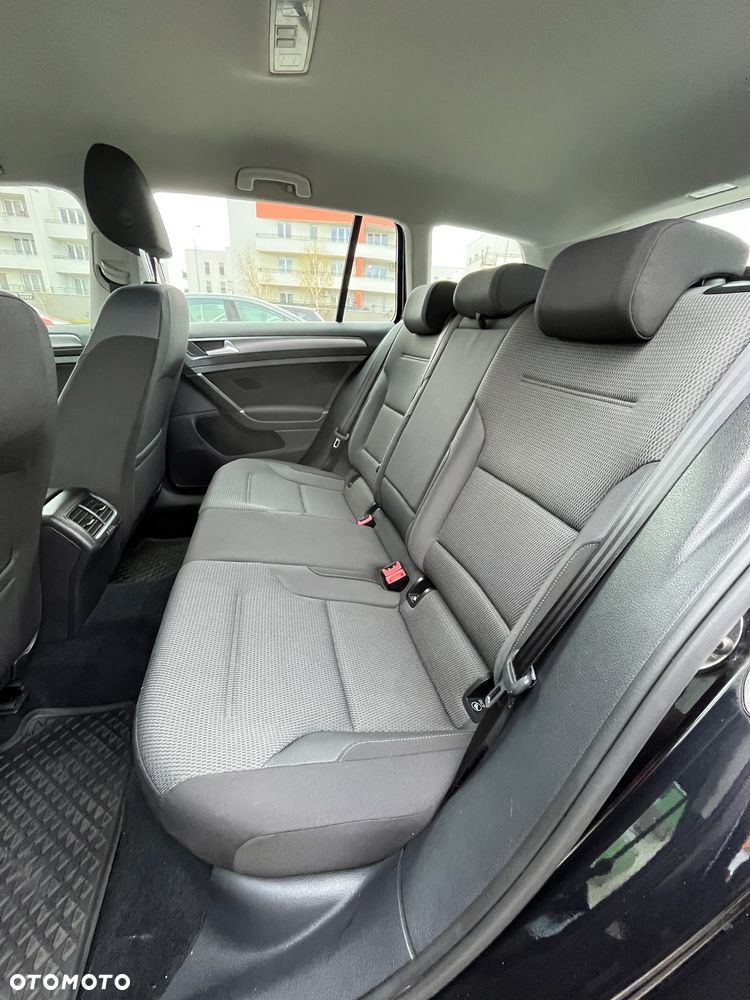 Volkswagen Golf 1.4 TSI BMT Highline - 23