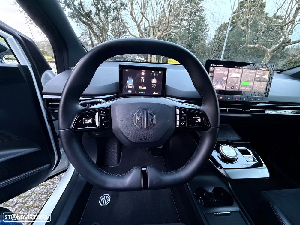 MG MG4 64 kWh XPower Luxury - 38