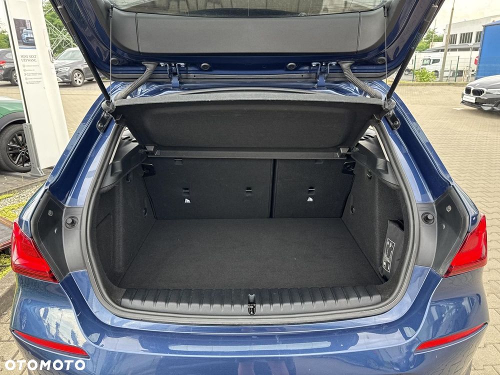 BMW Seria 1 - 22