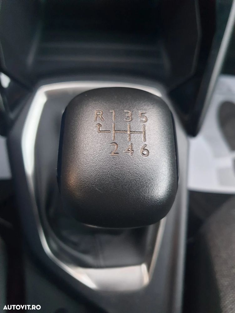 Peugeot 2008 1.5 BlueHDI FAP Active - 23